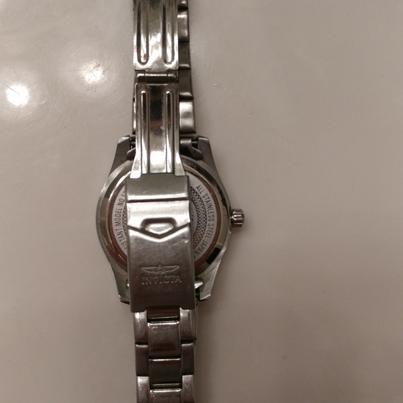 Women's Authentic Invicta Watch - Picture 3 of 4